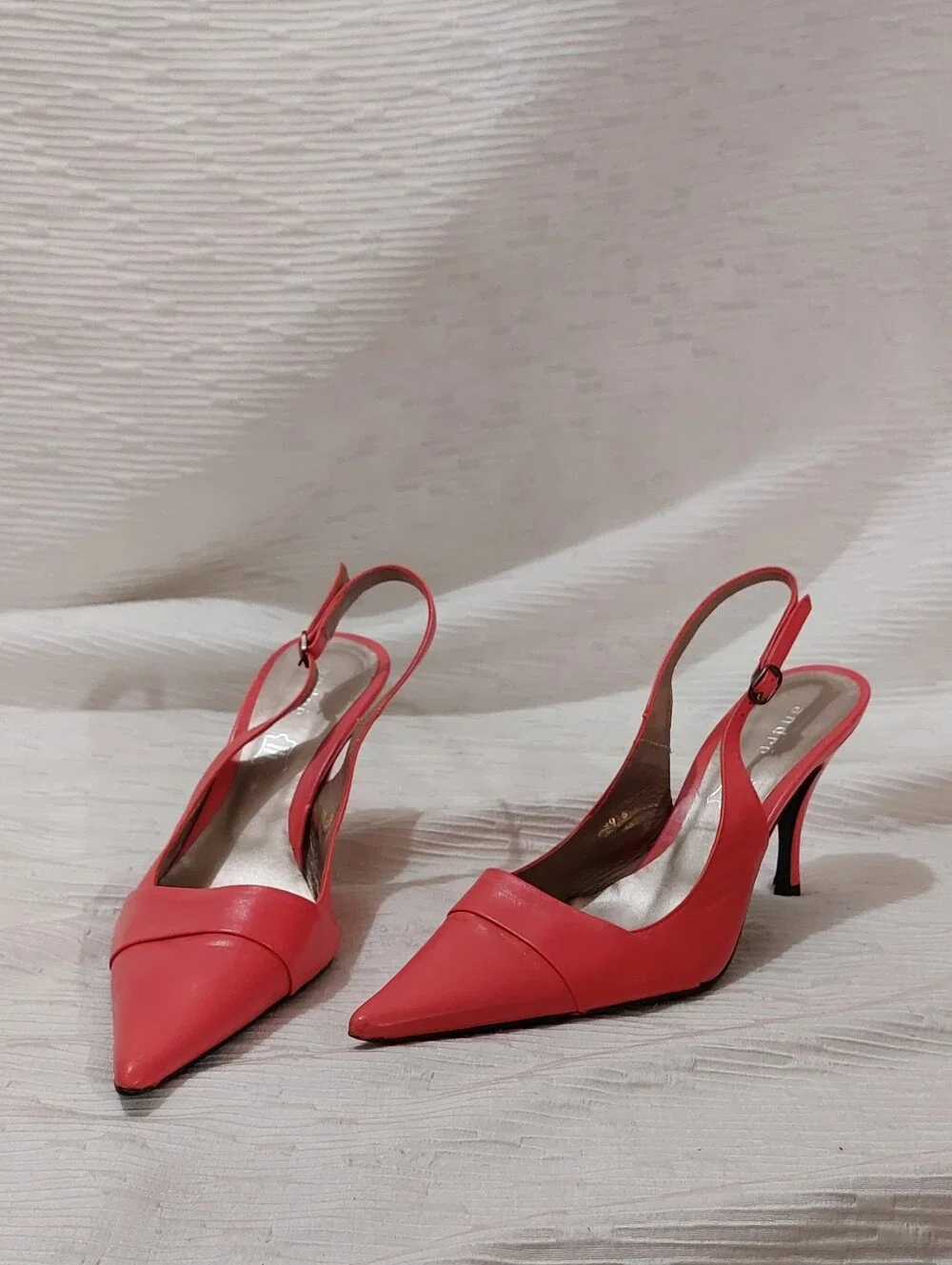 Women's Pointed Slingback Heels in Coral Pink Size 39